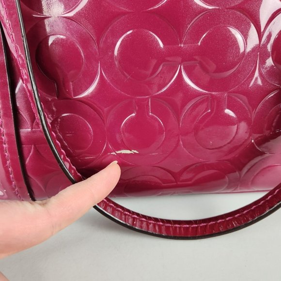 Coach Shoulder Bag Pink Patent Leather Peyton Op Art Embossed Jordan Carry All - Picture 10 of 16